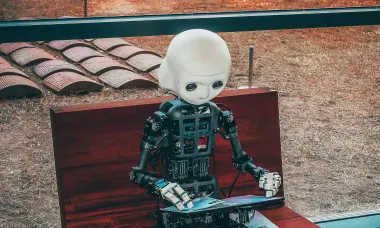 ШИ от ElevenLabs будет разговаривать голосами звезд Голливуда