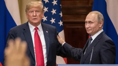 Эпштейн предлагал Кремлю информацию о Трампе и другие услуги