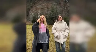 Ольга Сумская показалась с 23-летней дочерью в Карпатах (видео)