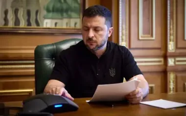 Zelenskyy honors 418 Ukrainian servicemembers with state awards, 127 posthumously