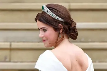 Галерею, где работает внучка Елизаветы II, обвинили в нарушении санкций против России