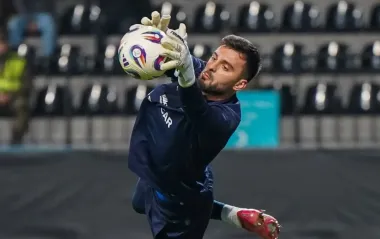 Исландия обогнала Украину в отборе на ЧМ-2026 после победы над Азербайджаном