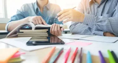 Учитель шокировал сеть рассказом о пьяной восьмикласснице: маму беспокоило совсем другое