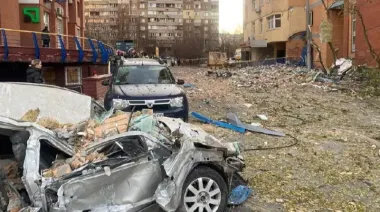 Three people killed in Russian strike on Kyiv – photos