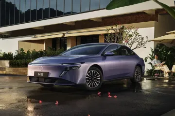 Nissan вывел на рынок стильный семейный седан за $15 500 с расходом 2,8 л/100 км (фото)