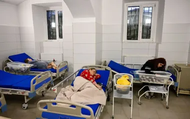 По 50 тисяч гривень за народження дитини: Зеленський підписав закон