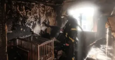 В Киеве спасатель ликвидировал пожар в собственном доме, в который попали россияне