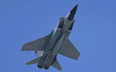 In Ukraine, nationwide air-raid alert declared after Russian MiG-31K takes off, Kinzhal missiles launched