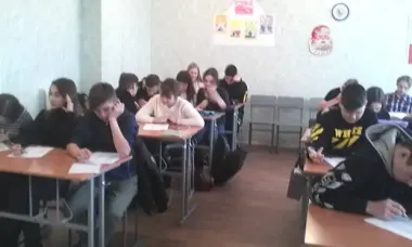 Школьные олимпиады во время каникул: в сети разразился спор