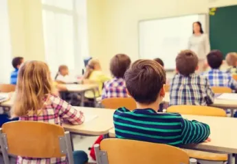 "Булинг начинается с педагога": учительница публично унизила ребенка и намекнула на платные занятия