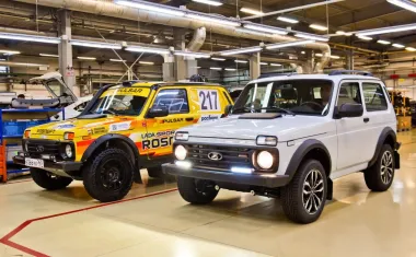 В РФ на выставке презентовали Lada Niva Sport со ржавчиной и дырой на редукторе (видео)