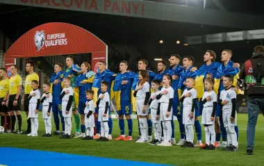 Украина - Исландия в отборе на ЧМ-2026: стали известны стартовые составы команд