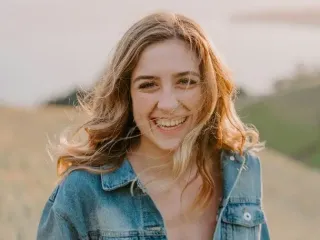 Для натхнення й радості: теплі слова та добрі побажання для дорогих серцю людей