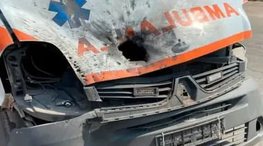 Russians attack ambulance in Kherson: two injured