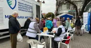 Украинцы могут бесплатно сдать тесты на ВИЧ и гепатиты в мобильных амбулаториях