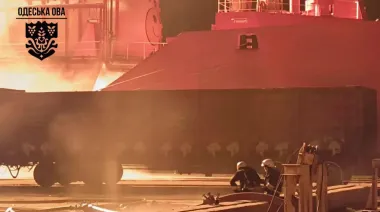 РФ атакувала Одещину і Дніпропетровщину: пошкоджено цивільні судна, енергооб'єкти, є постраждалий