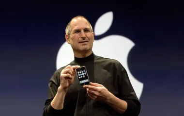 Конец эпохи Стива Джобса. Apple полностью обновляет стратегию новых моделей iPhone