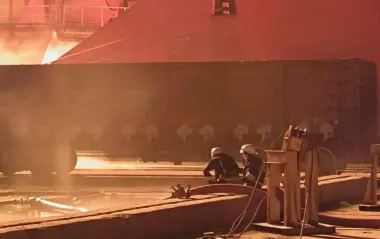 После атаки РФ в Измаиле вспыхнуло турецкое судно: будет ли эвакуация