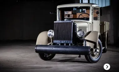 В интернете показали уникальный серийный грузовик Mercedes, который работает на дровах (фото)