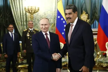 Кремль собирает диктаторов: Мадуро может сбежать в Москву, если начнется война с США