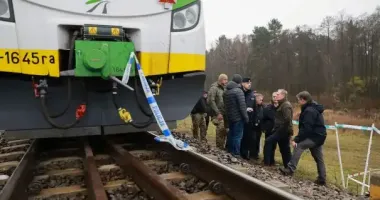 Польша под ударом диверсий: армия проверит 120 км путей к границе с Украиной