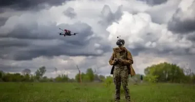 Можно иметь хоть миллиард дронов, но без операторов они не имеют смысла