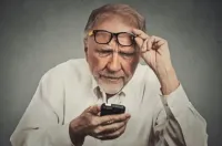 На пенсионные карты "капают" дополнительные деньги: украинцам объяснили неожиданные поступления