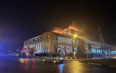 Дроны атаковали Белгородскую область: горит ТРЦ, часть населения без света