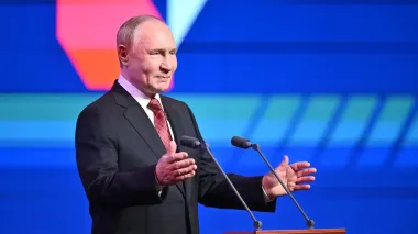 "Це дуже небезпечно". Туск попередив про плани Путіна