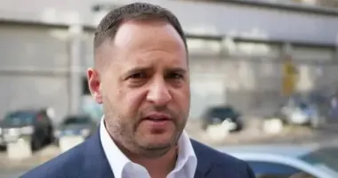 У Слузі народу вважають, що Єрмак має піти у відставку