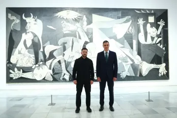 Zelenskyy visits Picasso's 'Guernica' painting after drawing parallel to Ukraine's bombing