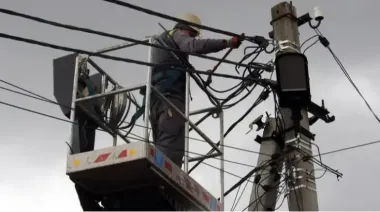 В Україні аварійні відключення світла через удар РФ по енергетичній інфраструктурі