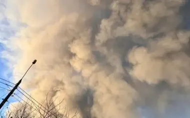 Sadovyi on smoke over Lviv: enemy hits civilian warehouse, tires burning. PHOTO