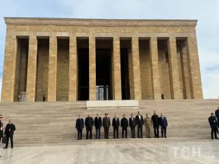 У Зеленского сообщили, с кем будет встречаться президент Украины сегодня в Турции