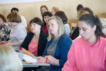 Родителей усадят за парты: в школах хотят ввести уроки для взрослых