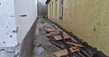 В Дніпрі внаслідок влучання ворожого дрону здійнялась пожежа на складі харчових продуктів