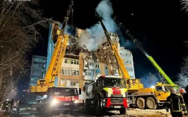 Search and rescue operations continue in Ternopil at site of Russian strike: more than 700 square metres of rubble have been cleared. VIDEO+PHOTOS