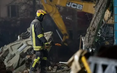 Поліція показала перші хвилини після удару РФ по Тернополю (відео)