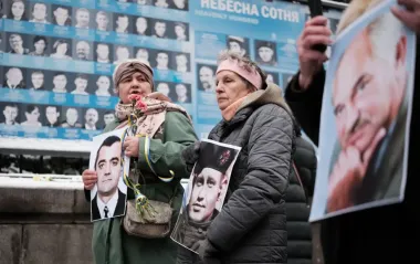 Правительство повысило доплаты семьям Героев Небесной Сотни: что изменится с 1 декабря