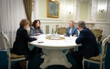 Свириденко у Києві зустрілася з міністром Сухопутних військ США