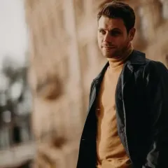 Український актор після втрати пальця на руці зізнався, як змінилось його життя: "Є певні складнощі"