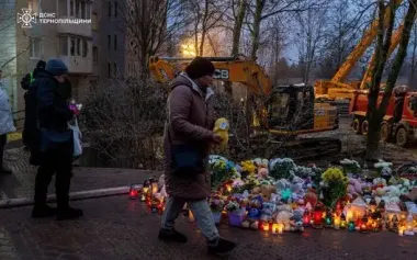 Russian strike on Ternopil: six people make contact, fate of 14 still unknown. PHOTOS