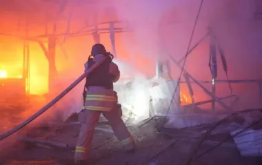 Під ударом будинки та ринок, загинули 5 людей: наслідки атаки на Запоріжжі (фото, відео)