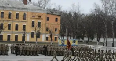 Курсантов Житомирского военного института приказали наказать за отказ строиться: подробности