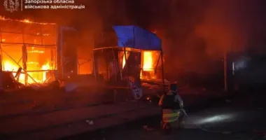 В сети обнародовали момент удара российской ФАБ по Запорожью