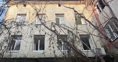 Россияне ночью ударили по медучреждению в Херсоне: в ГВА показали последствия