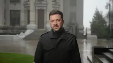 Зеленский обратился к украинцам: Украина может оказаться перед тяжелым выбором