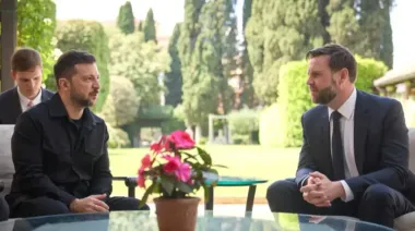 Zelenskyy after call with Vance: Europe will join work on "peace plan"