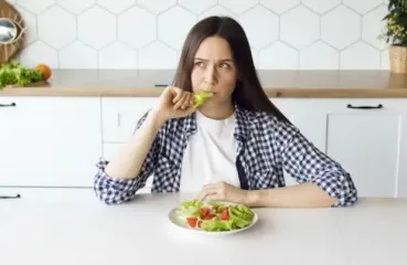 Пост во время войны: кому из украинцев врачи запретили ограничивать рацион