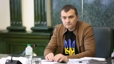 Команда мера Олександра Симчишина перетворює Хмельницький на приватний рекламний щит